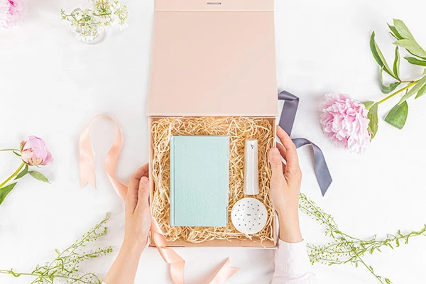 Luxury Rigid Magnetic Closure Gift Box With Dual Ribbons Luxury Rigid Magnetic Closure Gift Box With Dual Ribbons